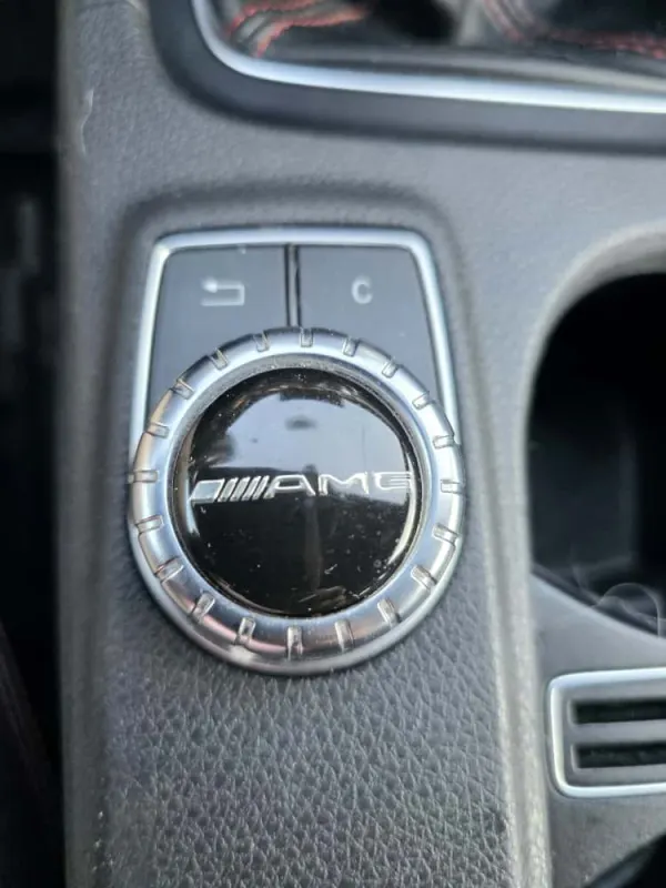 Mercedes-Benz GLA 200 CDi AMG Line 10