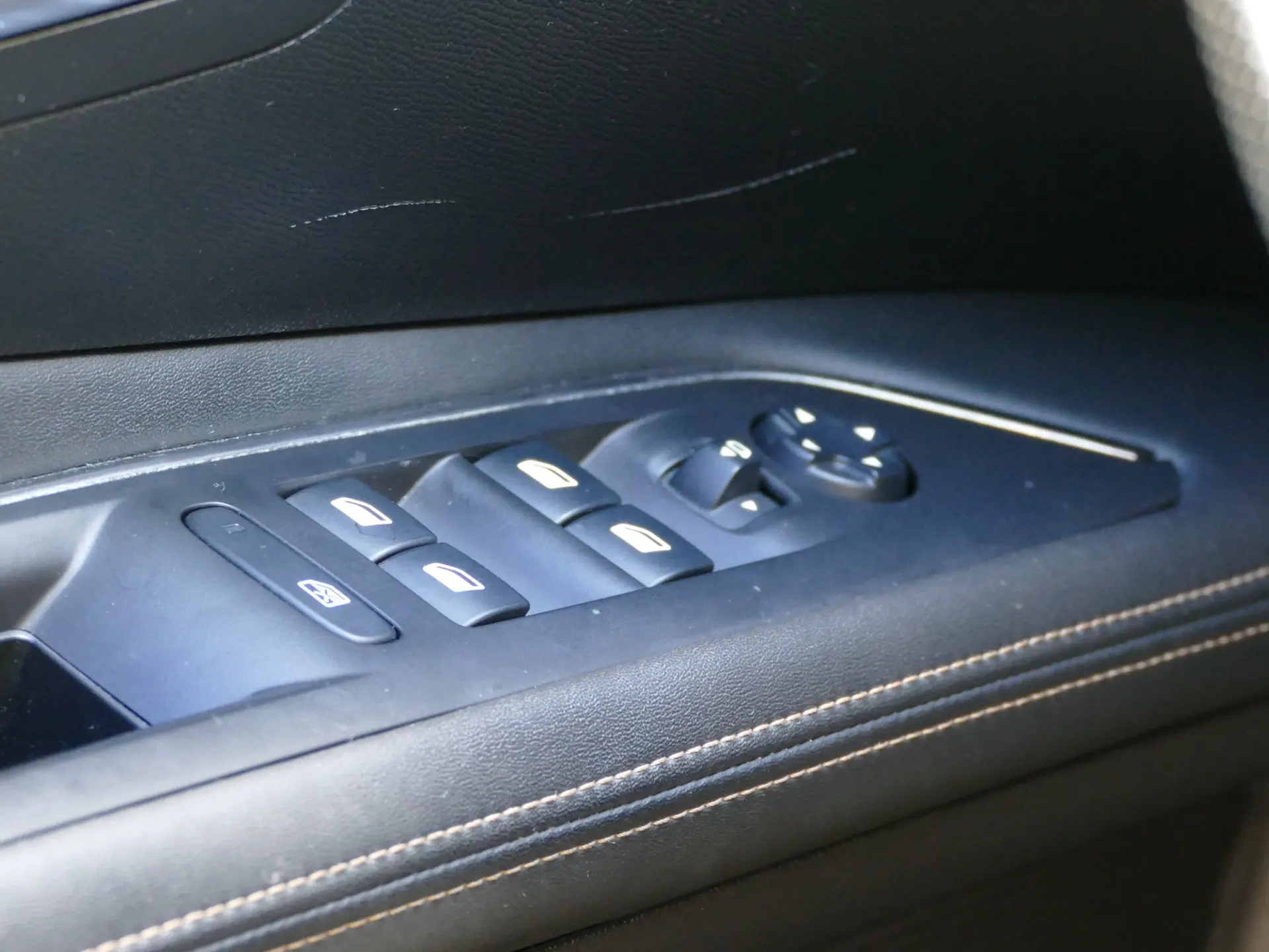 Peugeot 3008 1.5 BlueHDi GT Line EAT8 28