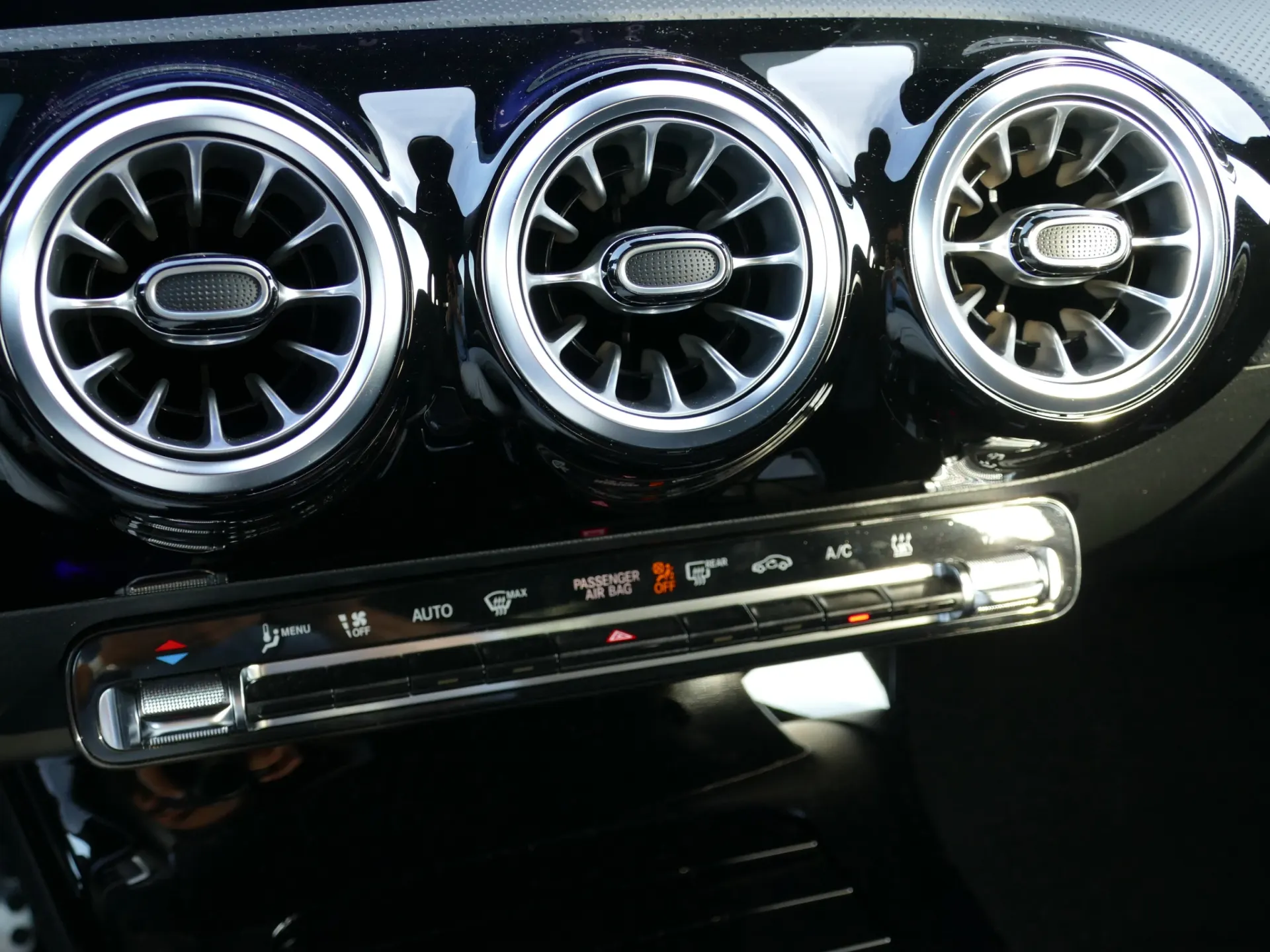 Mercedes-Benz A 250 e 22