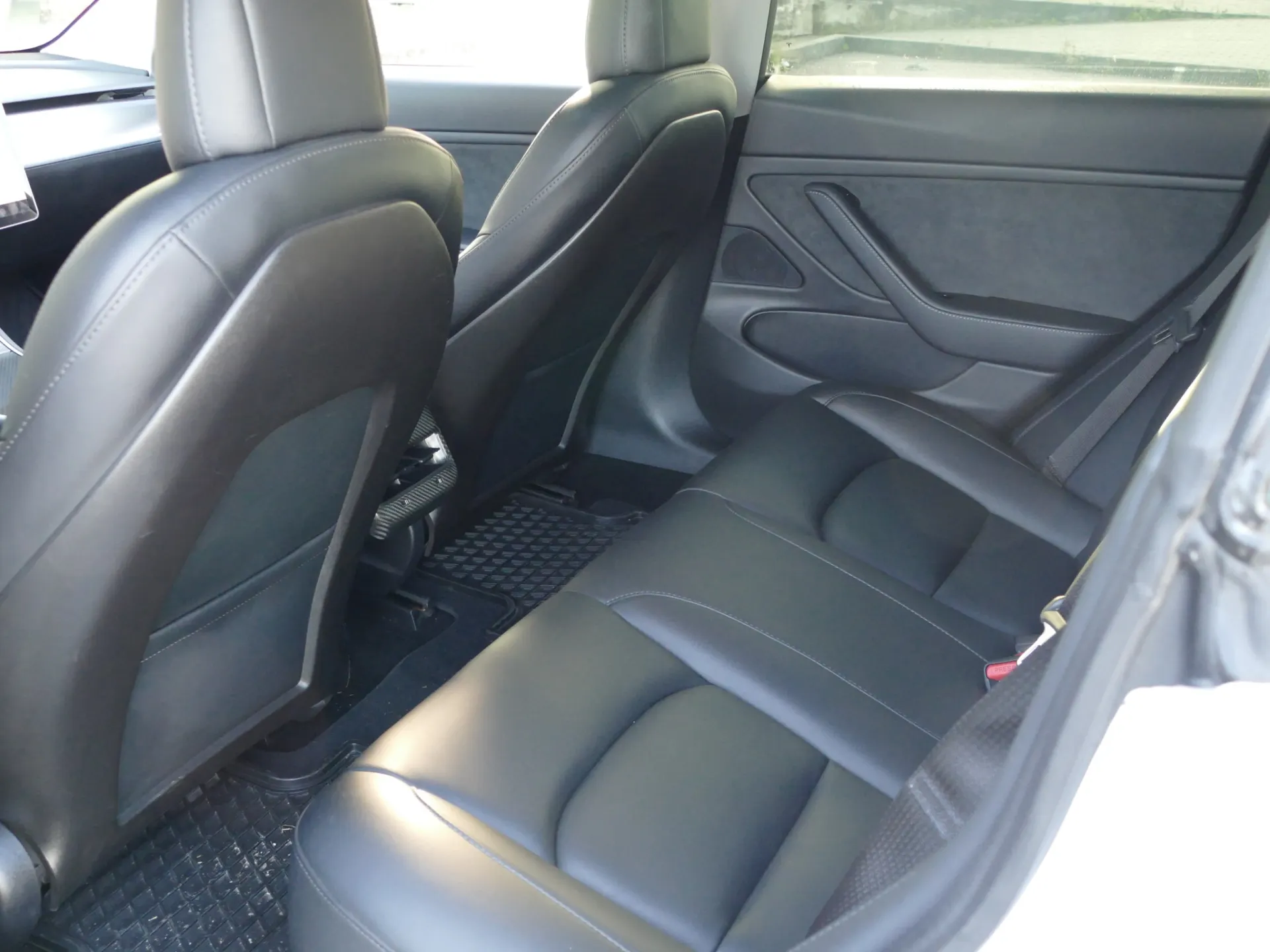 Tesla Model 3 Performance Dual Motor AWD 32