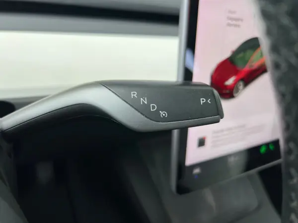 Tesla Model 3 Standard Range Plus RWD 16