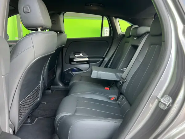 Mercedes-Benz EQA 250 Electric Art 10