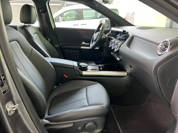 Mercedes-Benz EQA 250 Electric Art 9