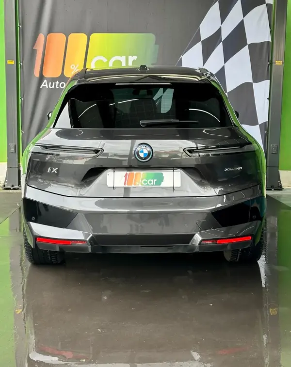 BMW iX xDrive 40 Pack Desportivo 6