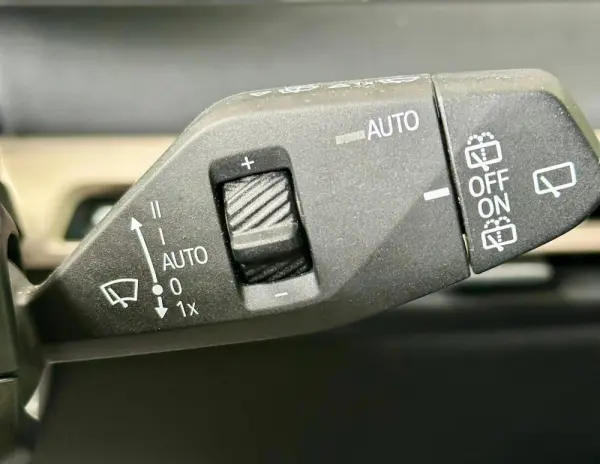 BMW iX xDrive 40 Pack Desportivo 13