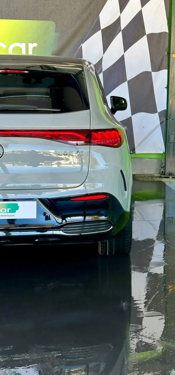 Mercedes-Benz EQE SUV 43 AMG 4Matic 8