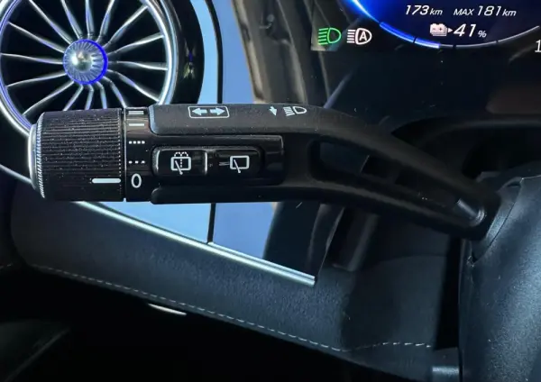 Mercedes-Benz EQE SUV 43 AMG 4Matic 12