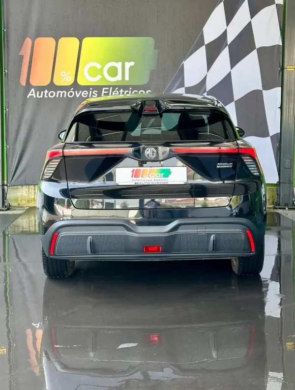 MG MG4 64 kWh Luxury 6