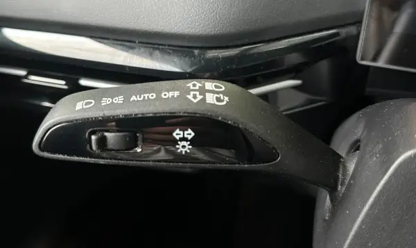 MG MG4 64 kWh Luxury 8