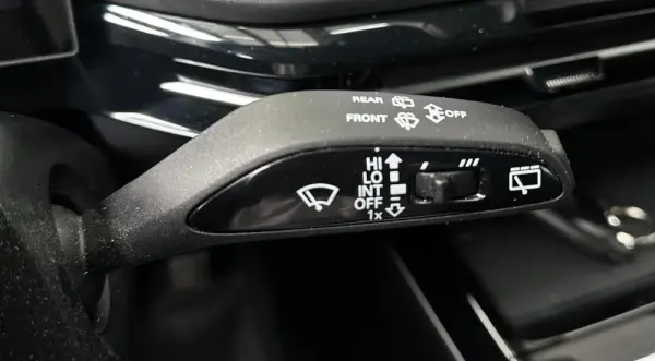 MG MG4 64 kWh Luxury 9