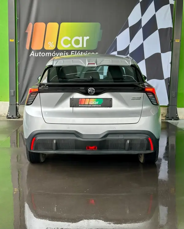 MG MG4 64 kWh Luxury 6