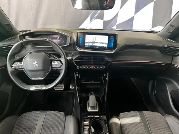 Peugeot e-2008 50 kWh GT 27