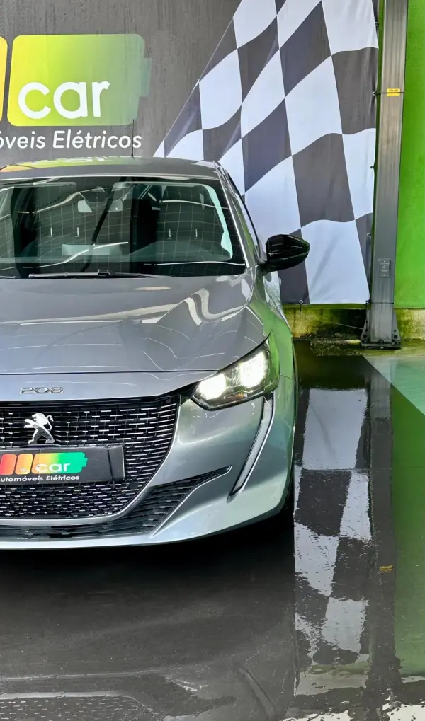 Peugeot e-208 50 kWh Allure 4