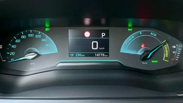 Peugeot e-208 50 kWh Allure 13