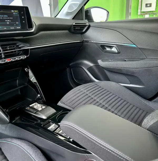 Peugeot e-208 50 kWh Allure 21