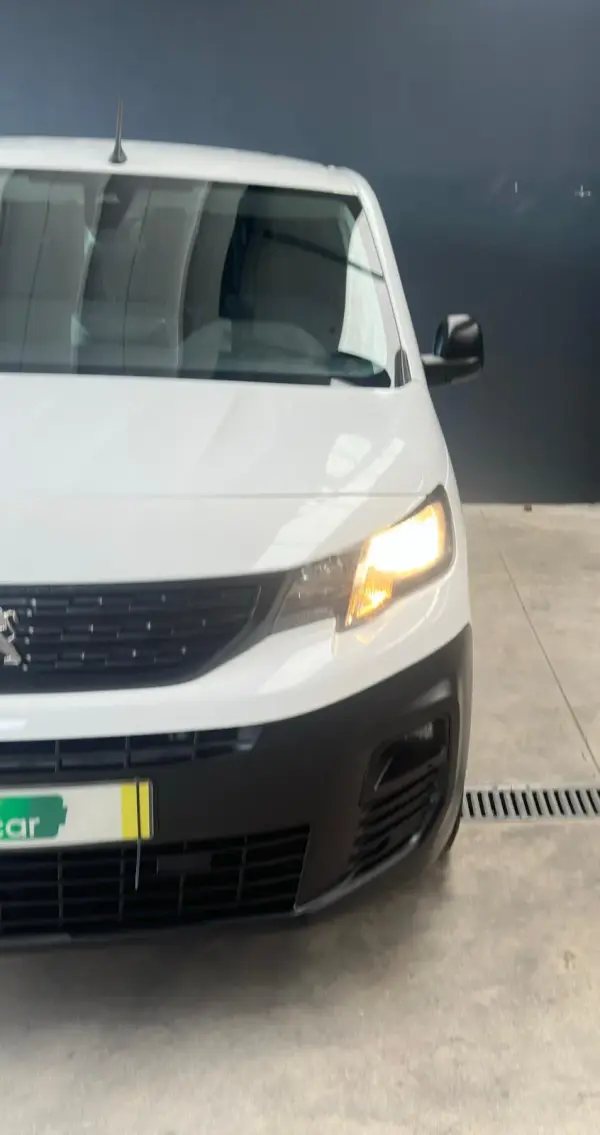 Peugeot Partner 1.5 BlueHDi Asphalt Standard 4