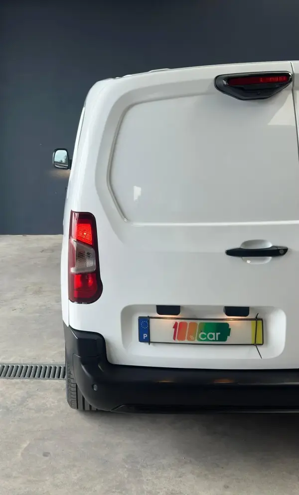 Peugeot Partner 1.5 BlueHDi Asphalt Standard 7