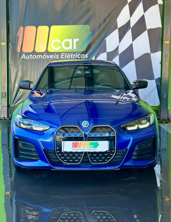 BMW i4 eDrive40 Pack Desportivo M 2