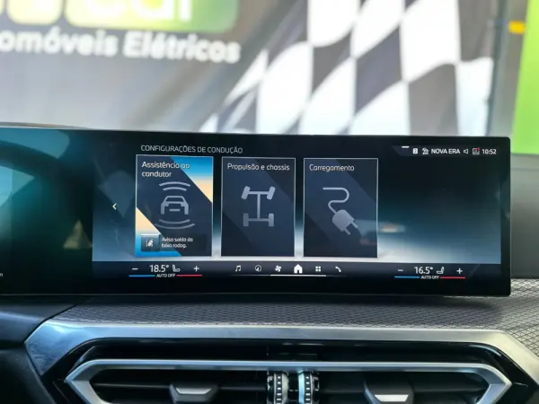 BMW i4 eDrive40 Pack Desportivo M 17