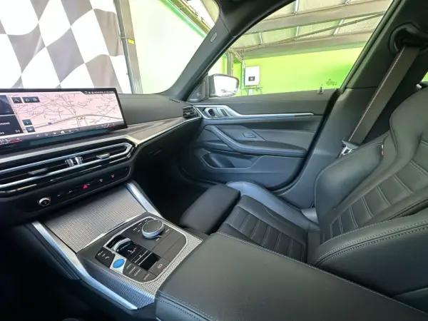 BMW i4 eDrive40 Pack Desportivo M 24