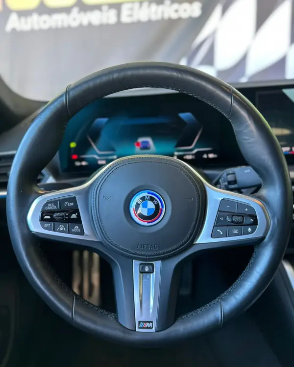 BMW i4 eDrive40 Pack Desportivo M 25