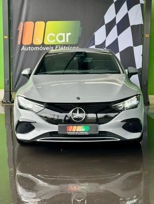 Mercedes-Benz EQE 300 Electric Art 2
