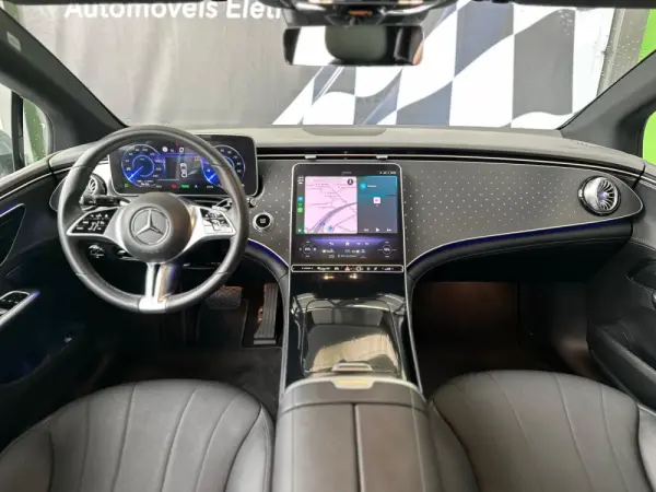 Mercedes-Benz EQE 300 Electric Art 26
