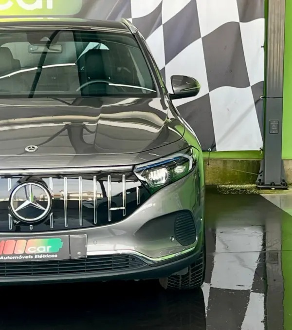 Mercedes-Benz EQA 250 Electric Art 4