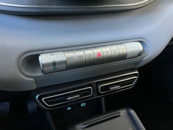 BYD Dolphin Surf 43.2 kWh Comfort 23