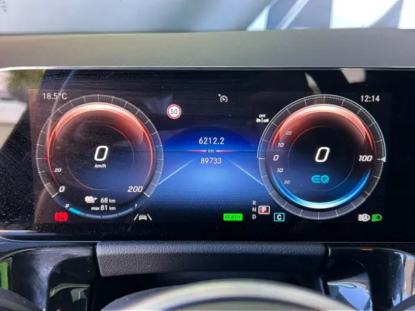 Mercedes-Benz EQA 250+ Electric Art 16
