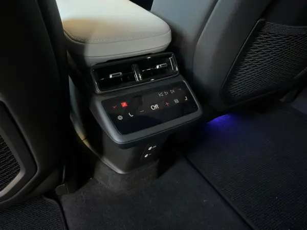Polestar 4 coupé Long Range 100 kWh Single Motor Plus 26