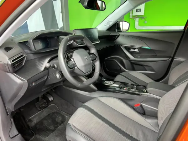 Peugeot e-2008 50 kWh Allure Pack 7