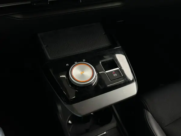 MG MG4 64 kWh Luxury 20