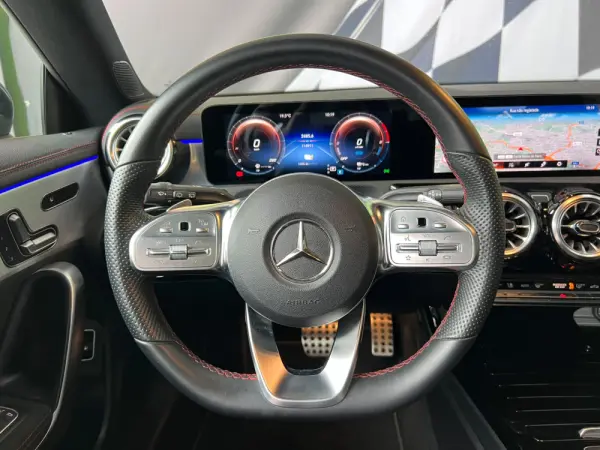 Mercedes-Benz CLA 250 e Shooting Brake AMG Line 15
