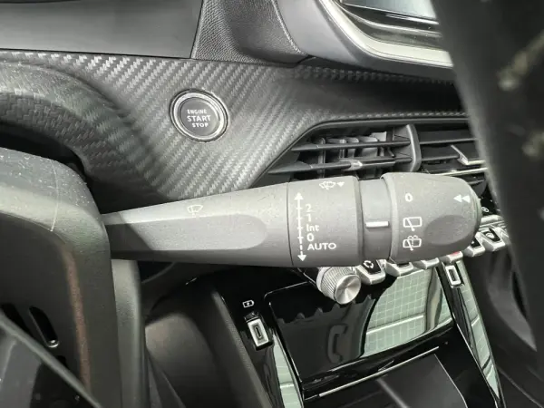Peugeot e-2008 50 kWh Allure Pack 14