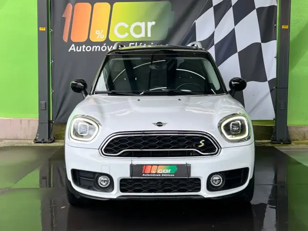 MINI Countryman Cooper SE ALL4 Auto 2