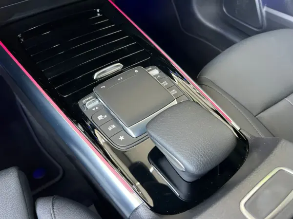 Mercedes-Benz EQA 250 Electric Art 18