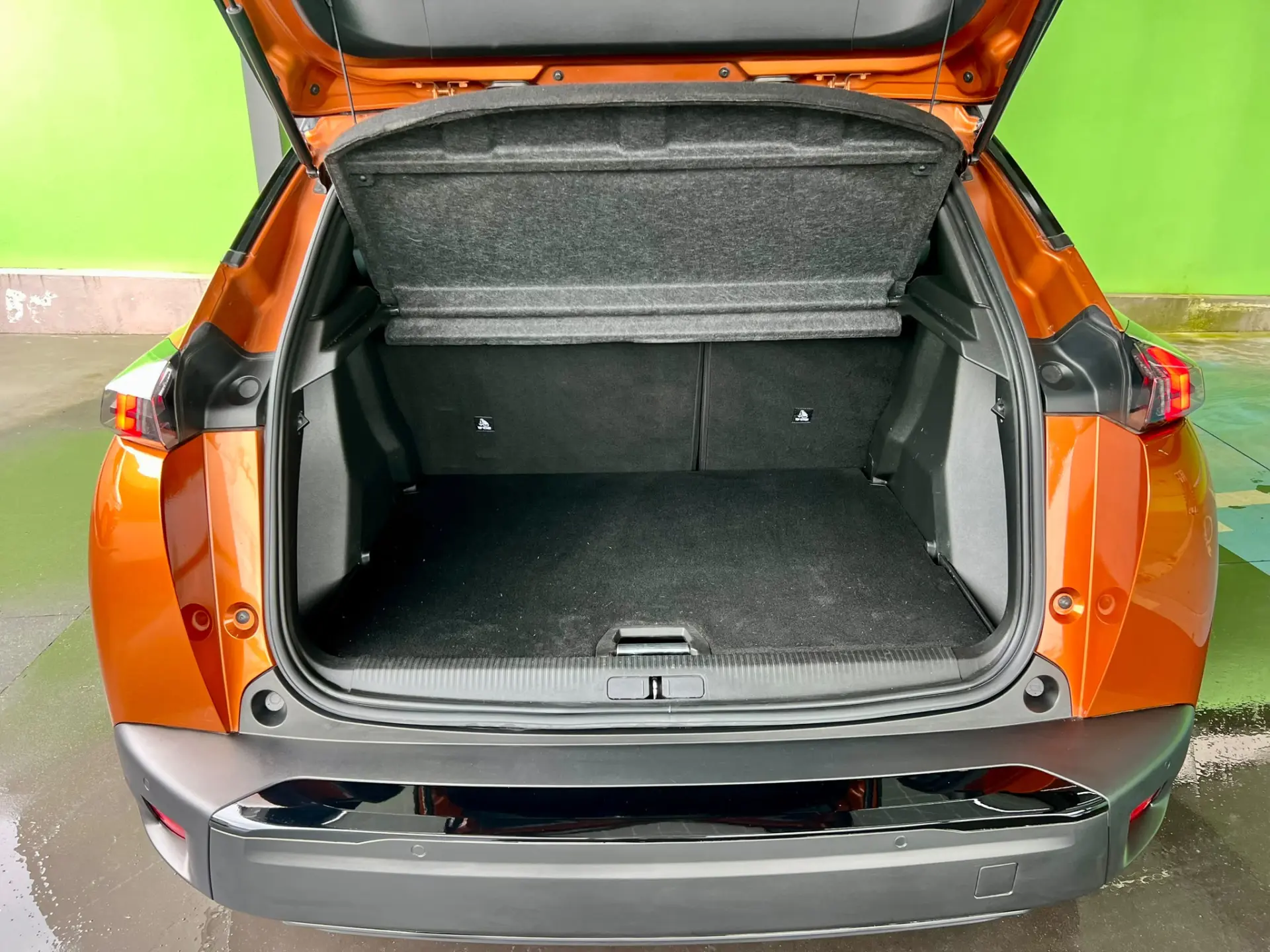 Peugeot e-2008 50 kWh Allure Pack 10