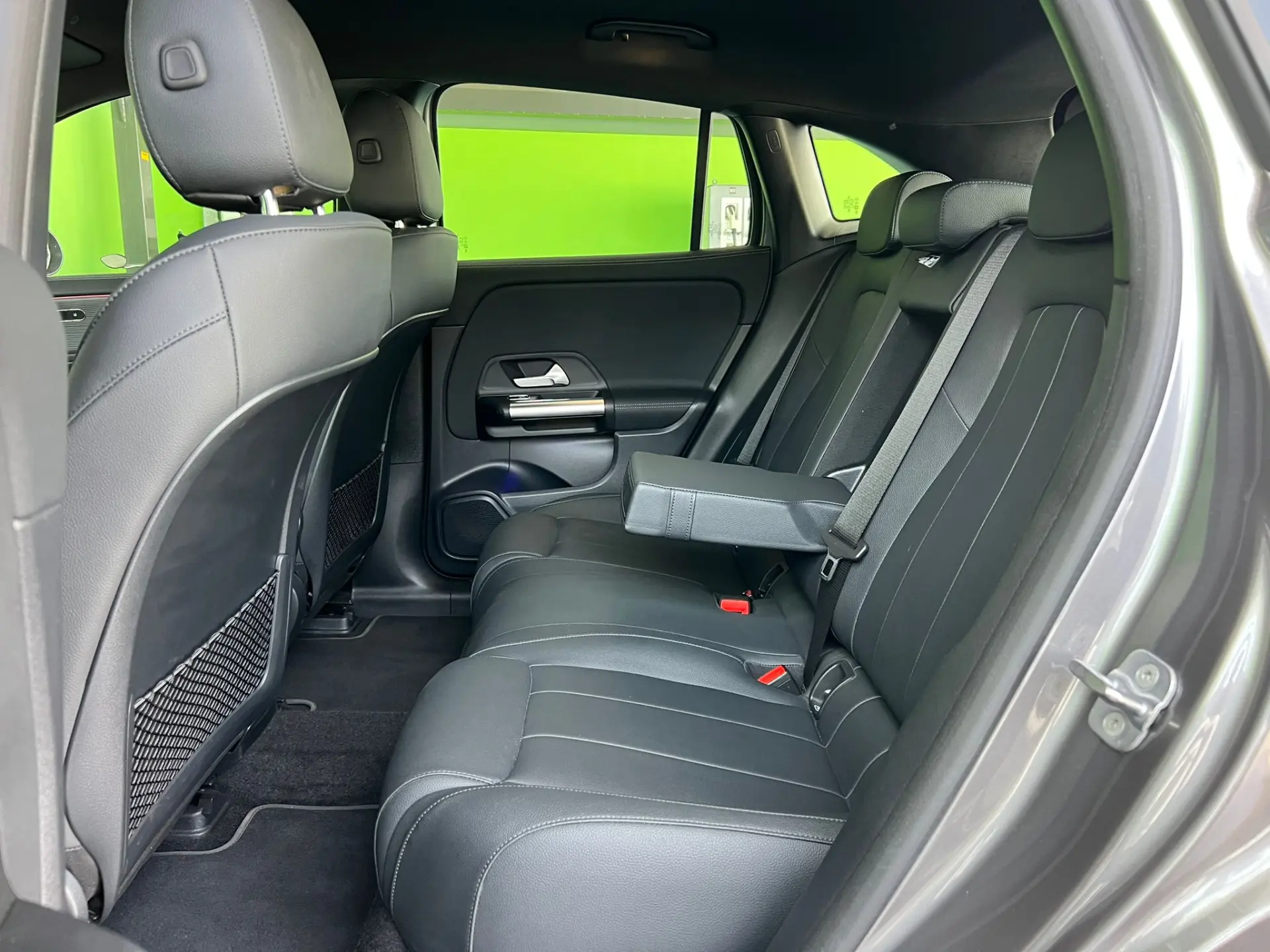 Mercedes-Benz EQA 250 Electric Art 10