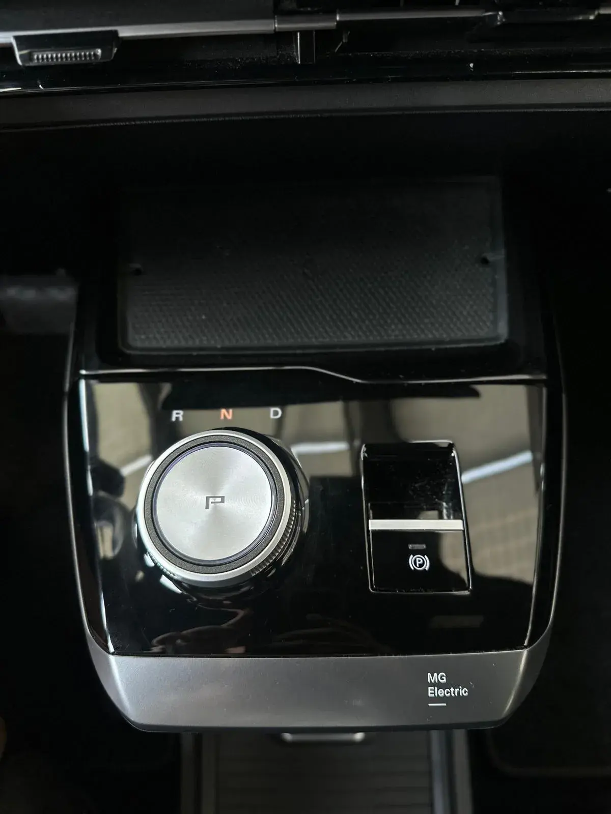 MG MG4 64 kWh Luxury 21