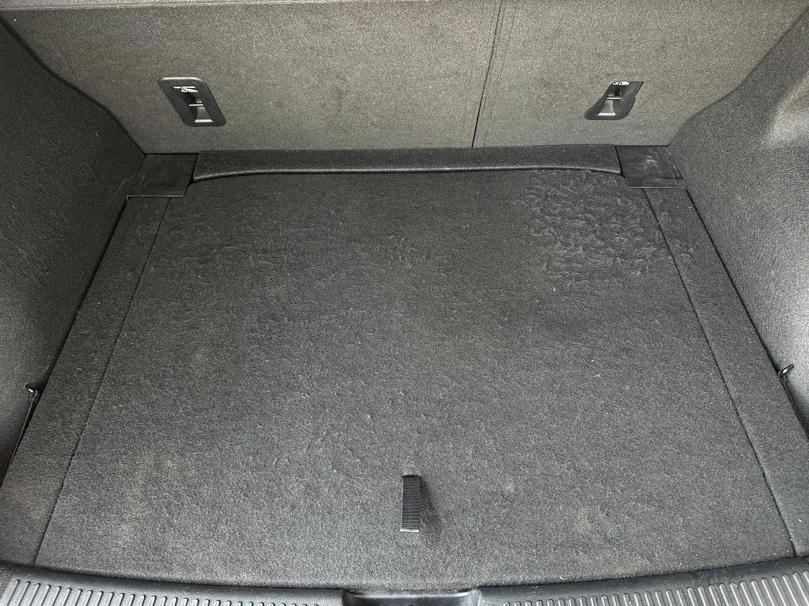 MG MG4 64 kWh Luxury 27