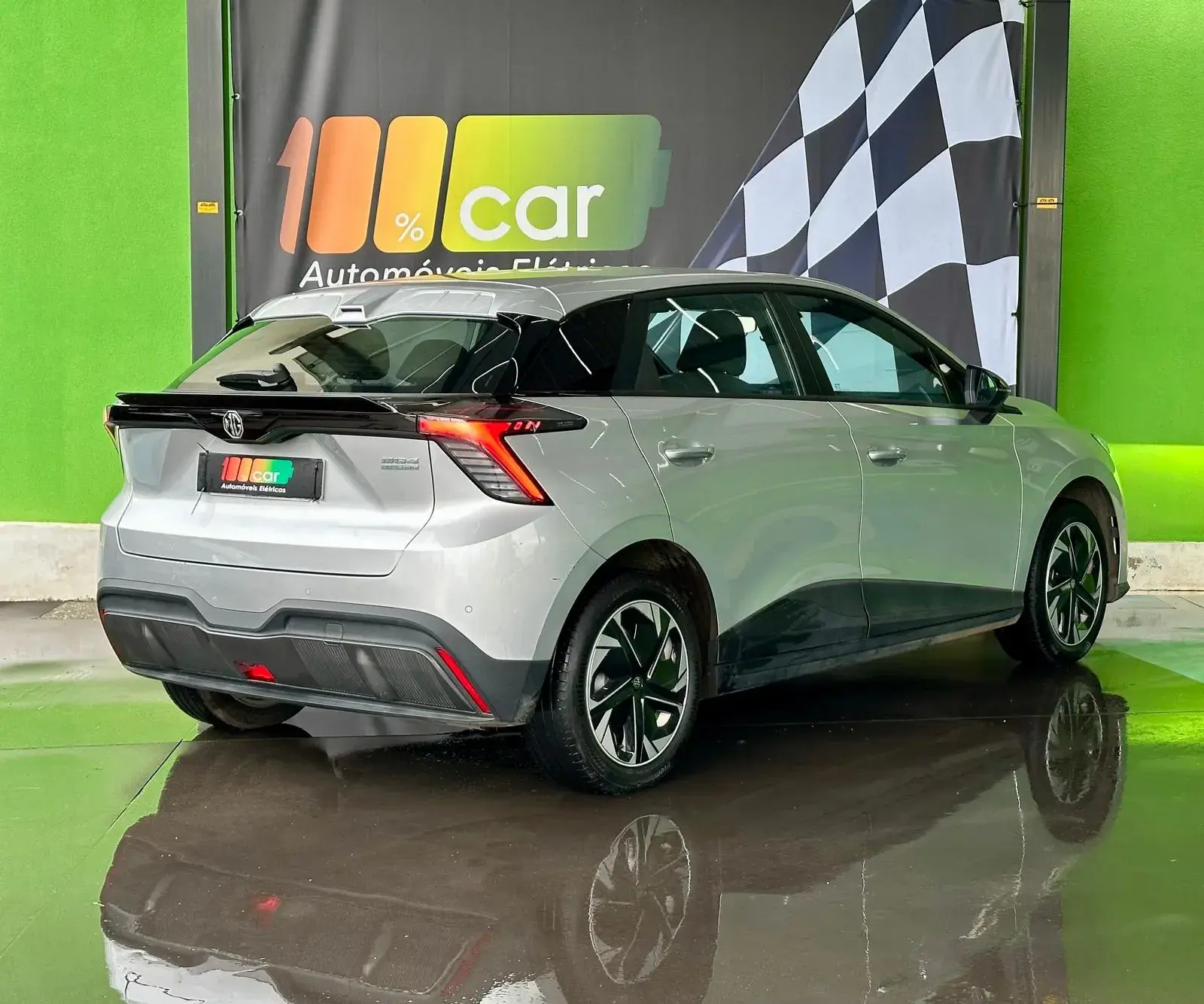 MG MG4 64 kWh Luxury 5