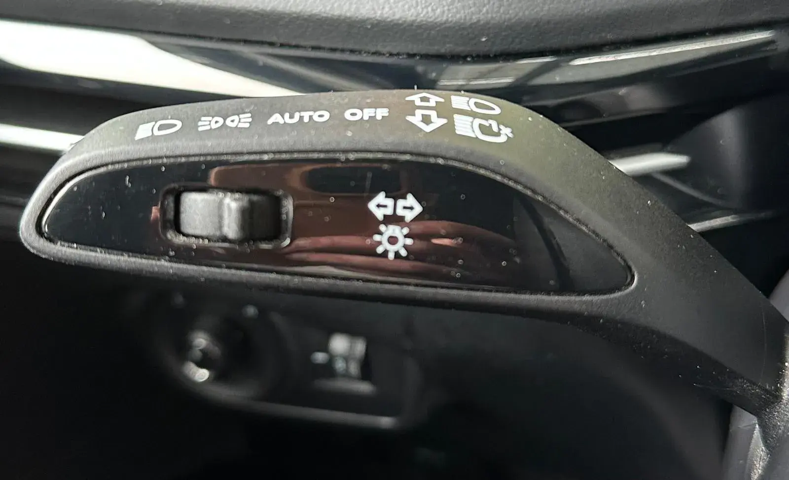 MG MG4 64 kWh Luxury 10