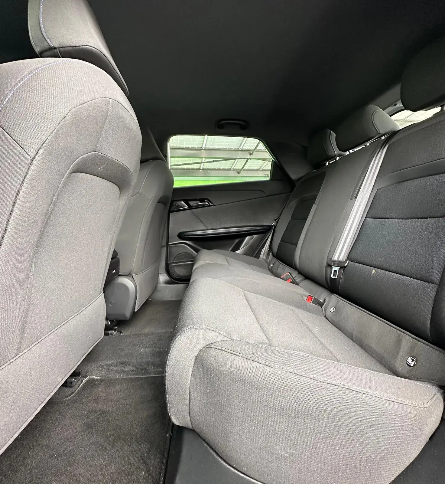 MG MG4 64 kWh Luxury 23