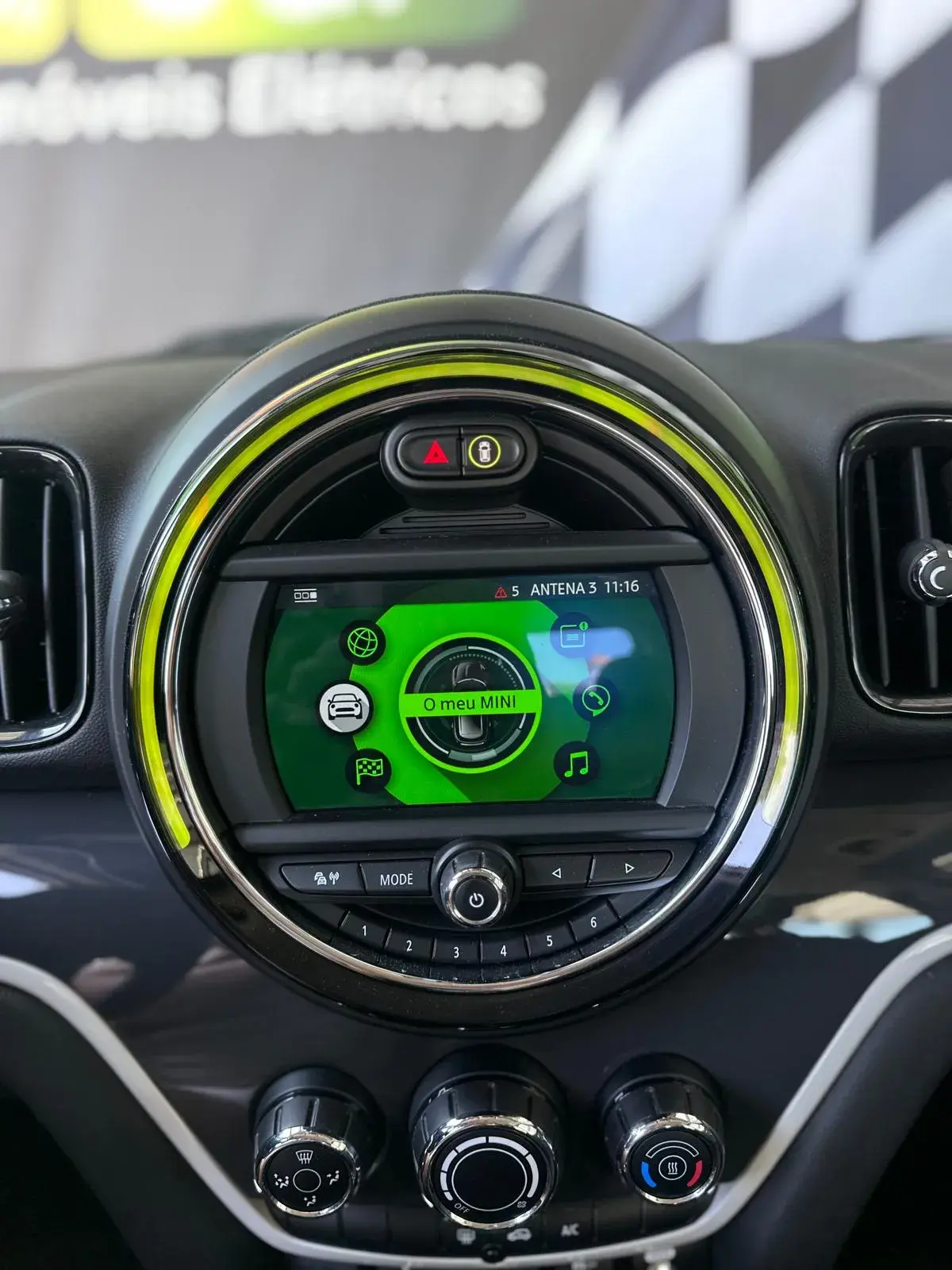 MINI Countryman Cooper SE ALL4 Auto 15