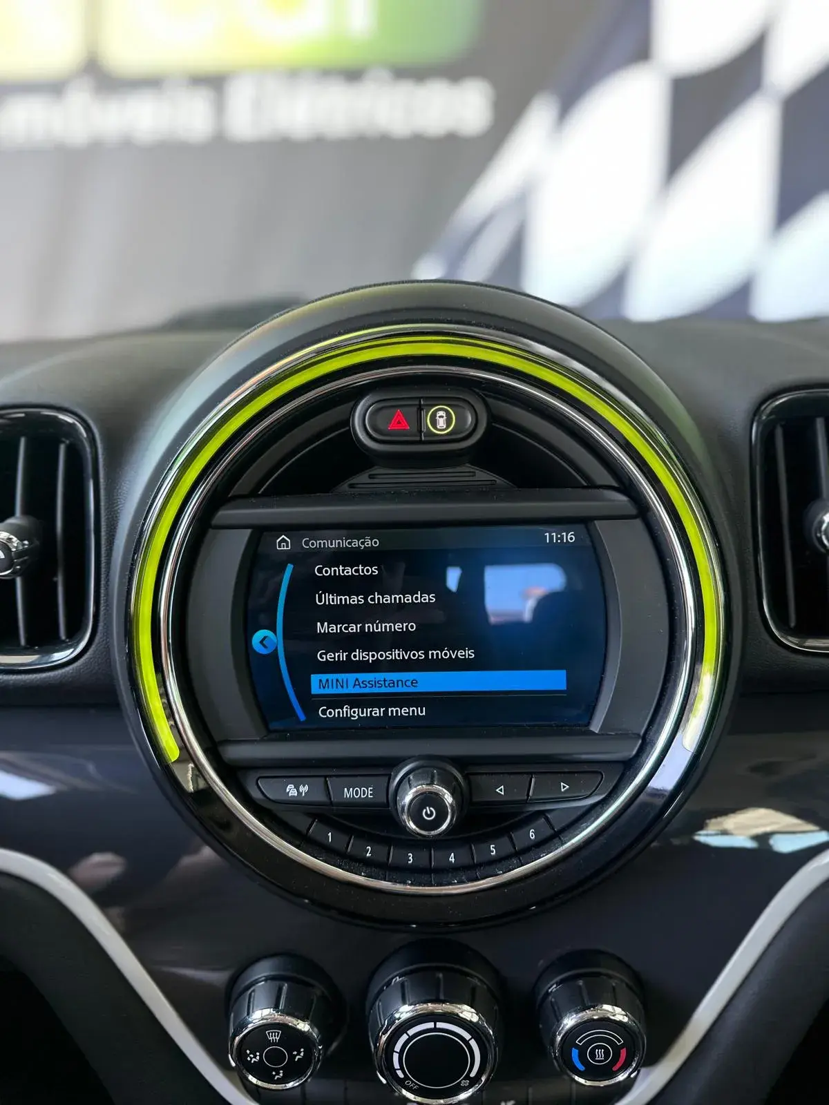 MINI Countryman Cooper SE ALL4 Auto 17