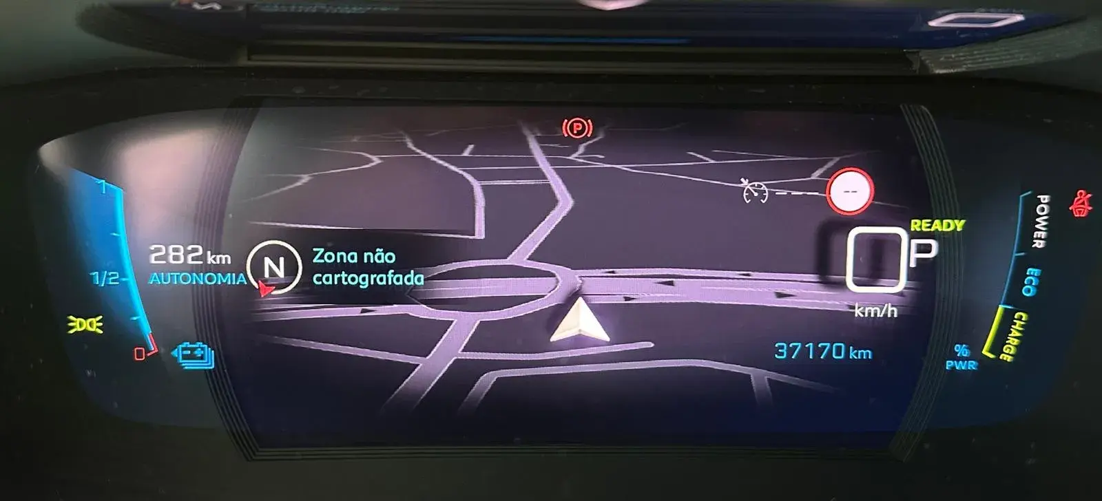 Peugeot e-2008 50 kWh GT 12