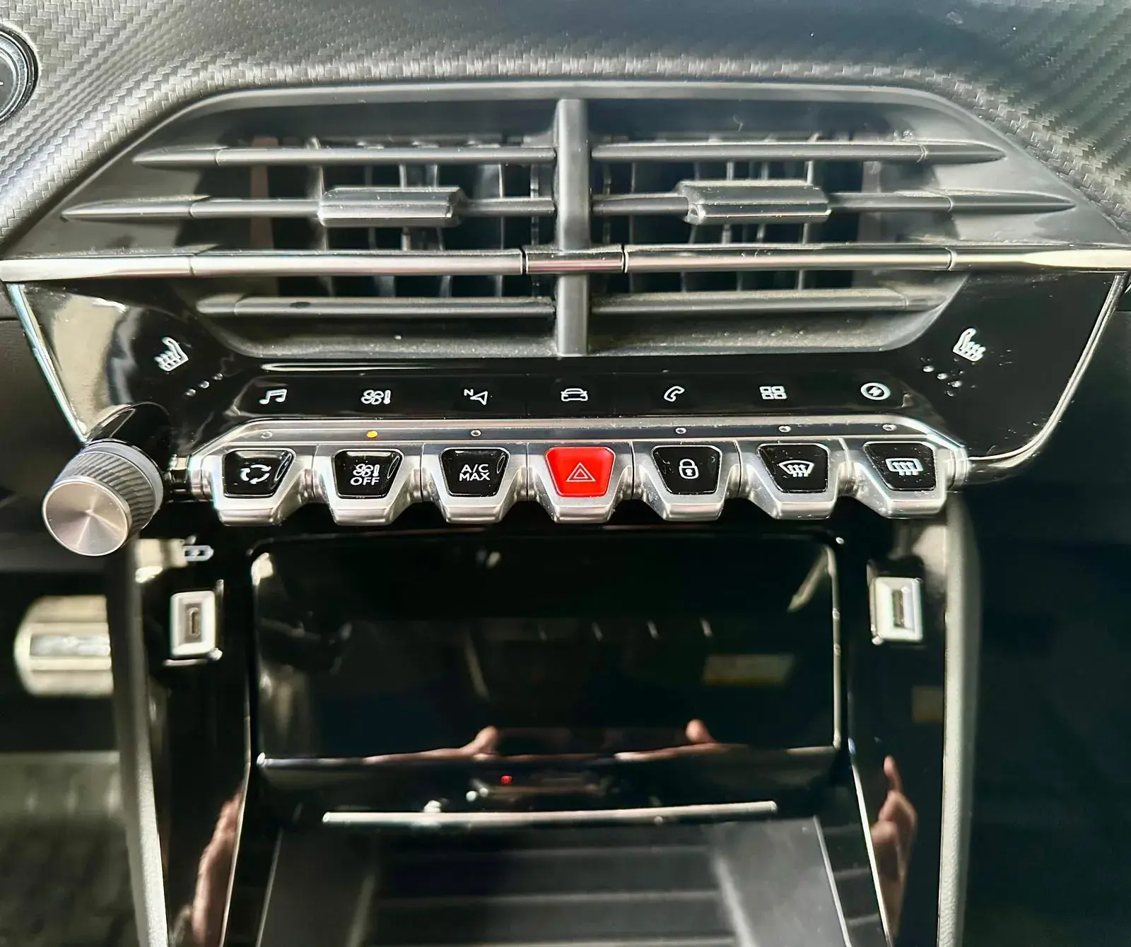 Peugeot e-2008 50 kWh GT Pack 24