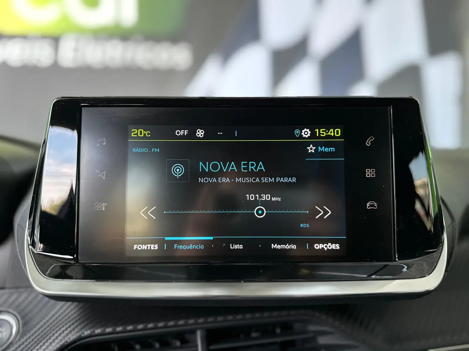 Peugeot e-208 50 kWh Allure 16