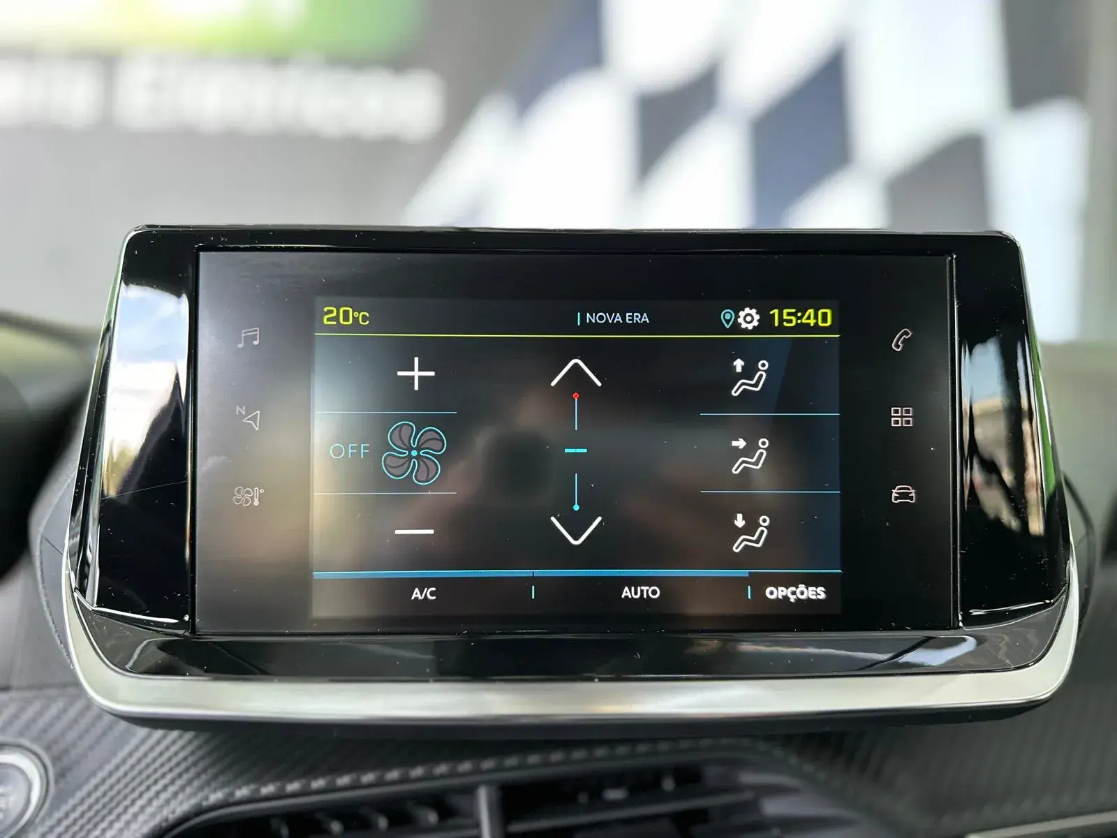 Peugeot e-208 50 kWh Allure 19